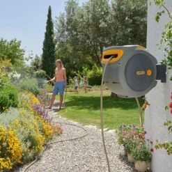 Hozelock Auto Reel - Retractable Hose System - 25m - Special Edition