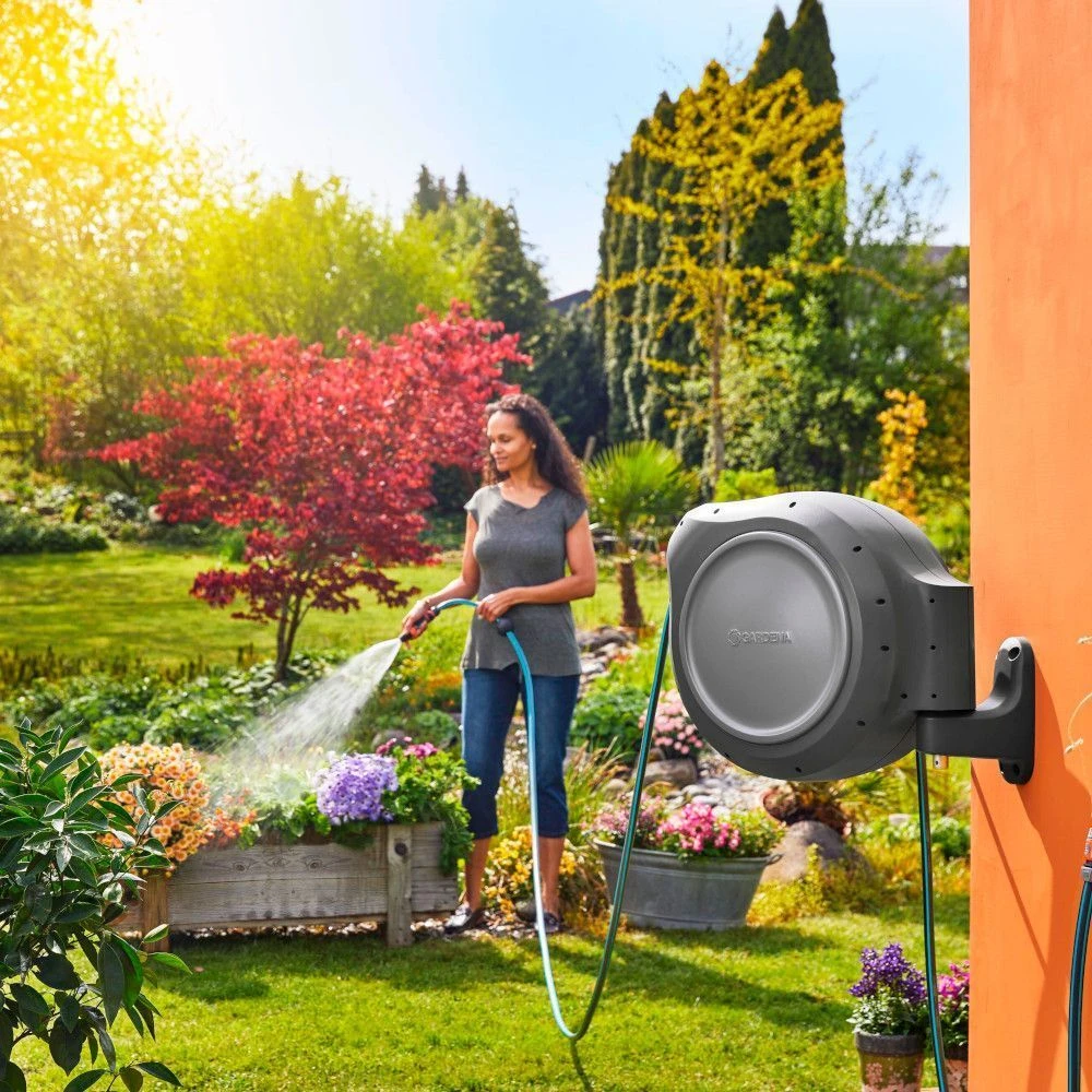 Gardena Retractable Hose Reel Automatic 30m 4 Gardena Retractable Hose Reel Automatic 30m - Image 2